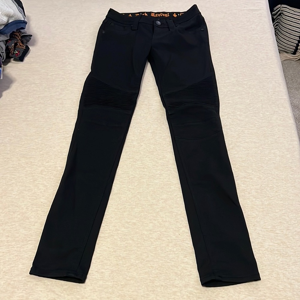 Like New Black Rock Revival